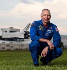 Veteran NASA Astronaut Feustel Named NYU Abu Dhabi Commencement Speaker